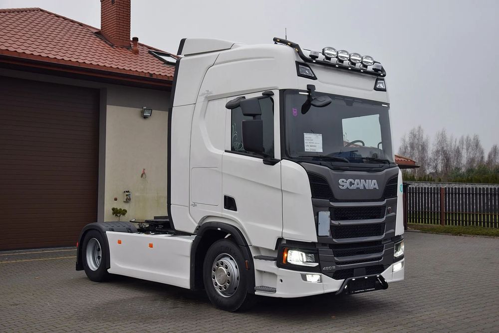 Scania 460R  SUPER /  LED LAMPY /  KLIMA POSTOJOWA  /   STANDARD  sprowadzona   / super stan / bezwypadkowa  / zbiorniki 1100 l