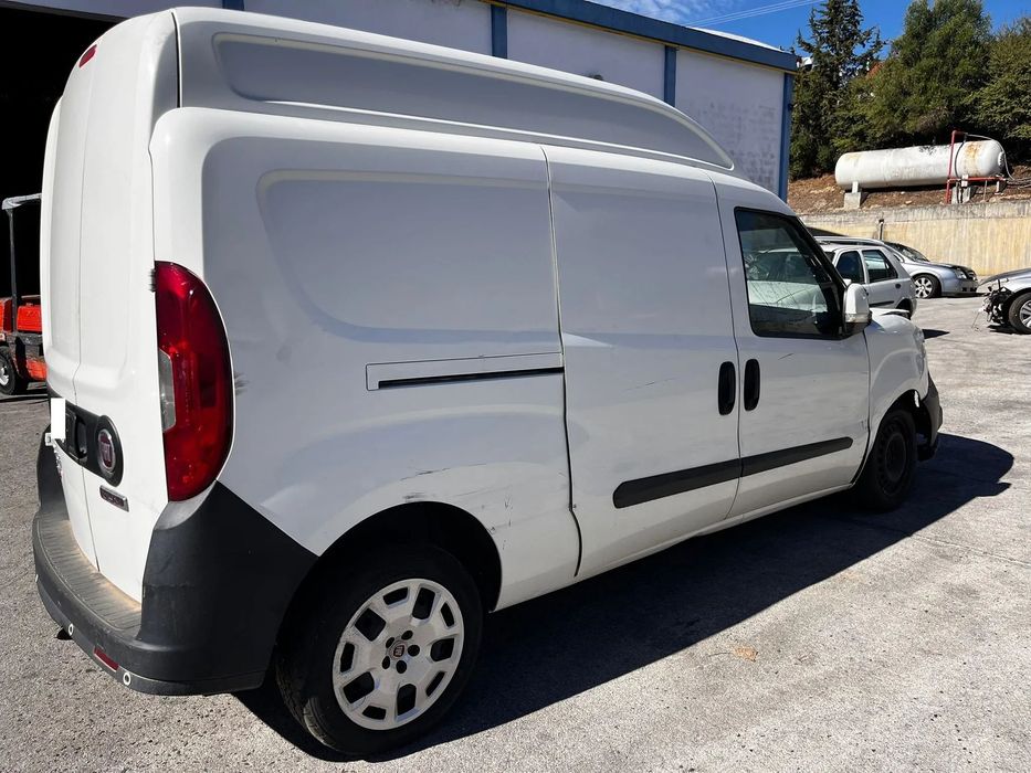 Fiat Doblo XL multijet de 2017 para peças