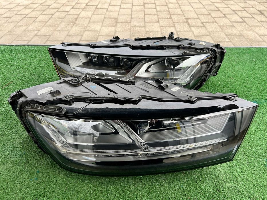 Фары передние Фара правая левая Audi Q7 4M разборка