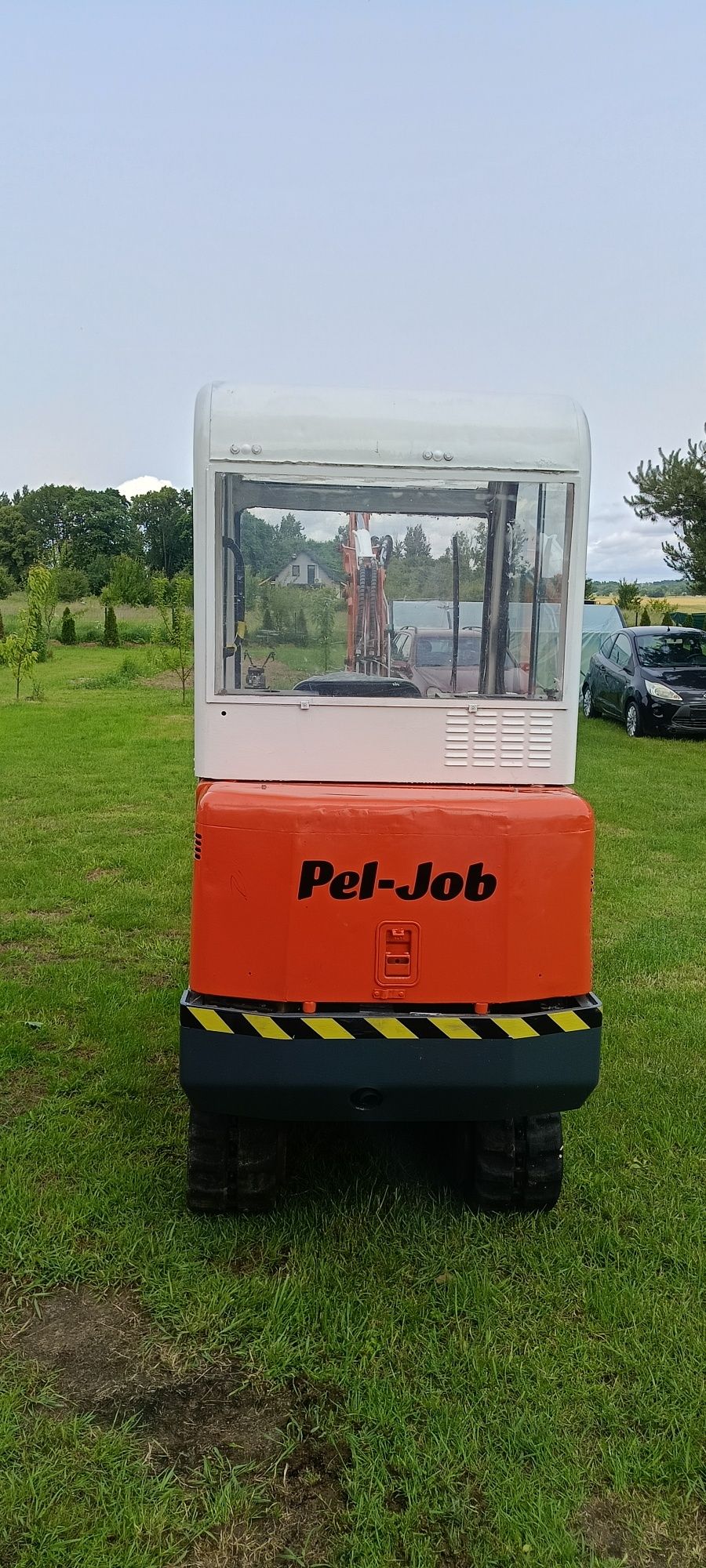 Minikoparka pel-job na licencji Volvo