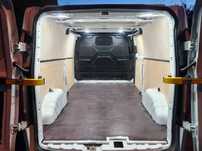 Zabudowa ze sklejki Ford Courier Connect Custom Transit Van