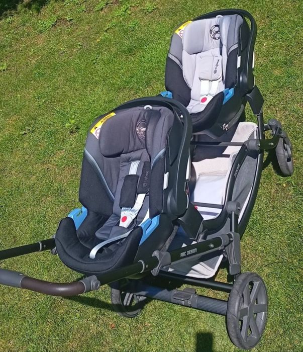 Dwa foteliki samochodowe. Cybex 5, cybex 4.