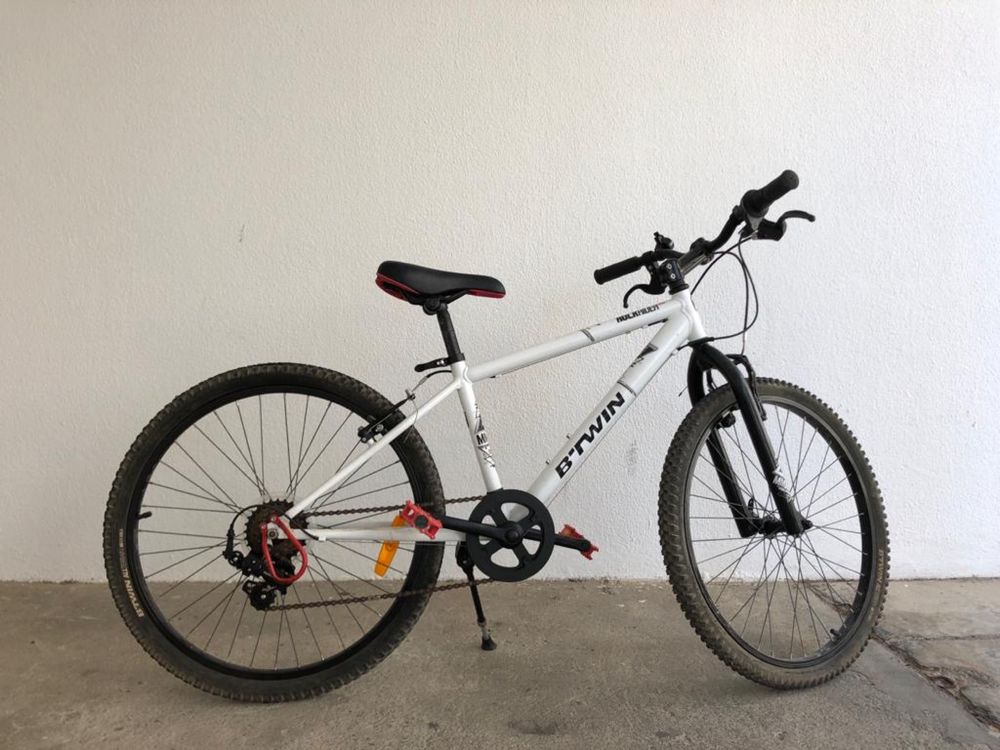 Bicicleta de cross em bom estado
