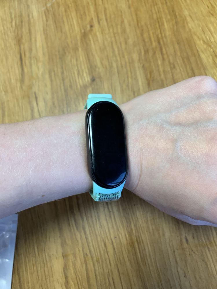 Ремінці до годинника mi bend 8 9