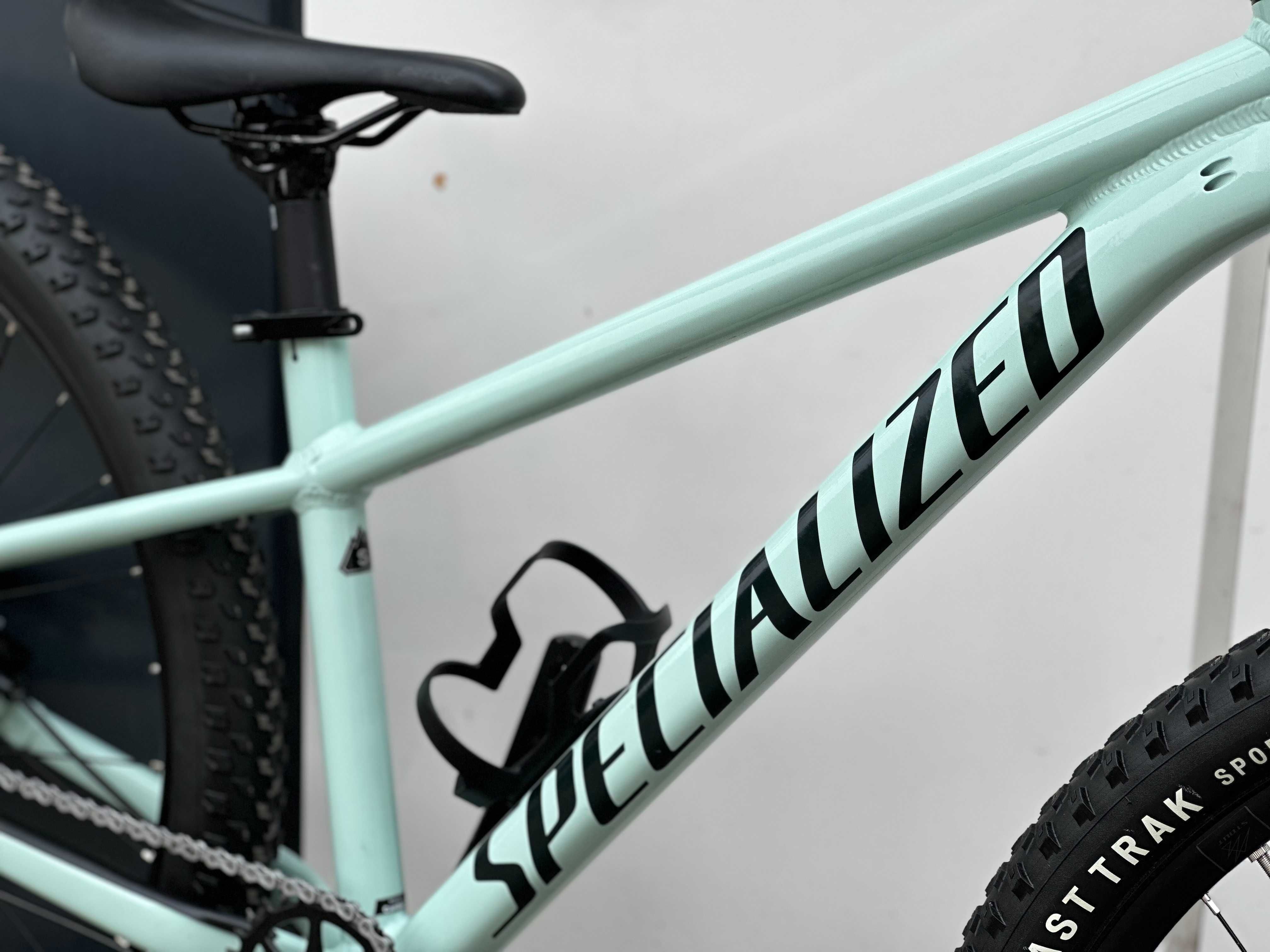 Велосипед Specialized ROCKHOPPER COMP 27.5 S 2023