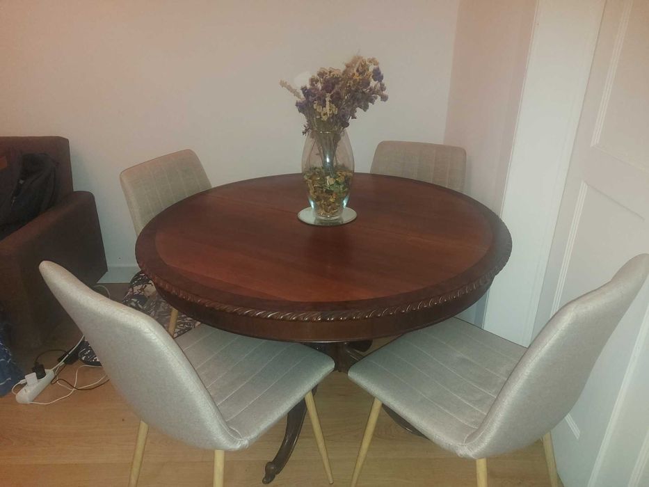 Conjunto de 4 cadeiras