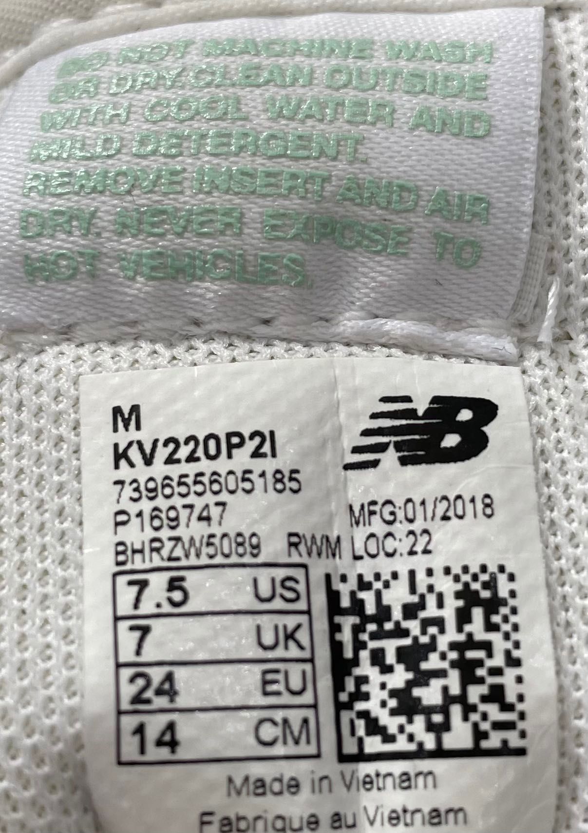 Buty New Balance rozm. 24 łososiowe pudrowy róż dziewczęce