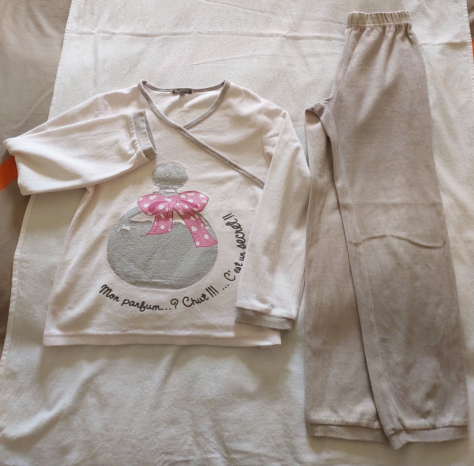 Lote Pijama Veludo + Camisola Coelho