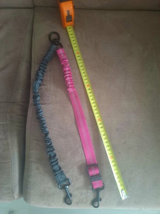 Smycz podwójna rozciągliwa do prowadzenia dwóch psów na jednej smyczy