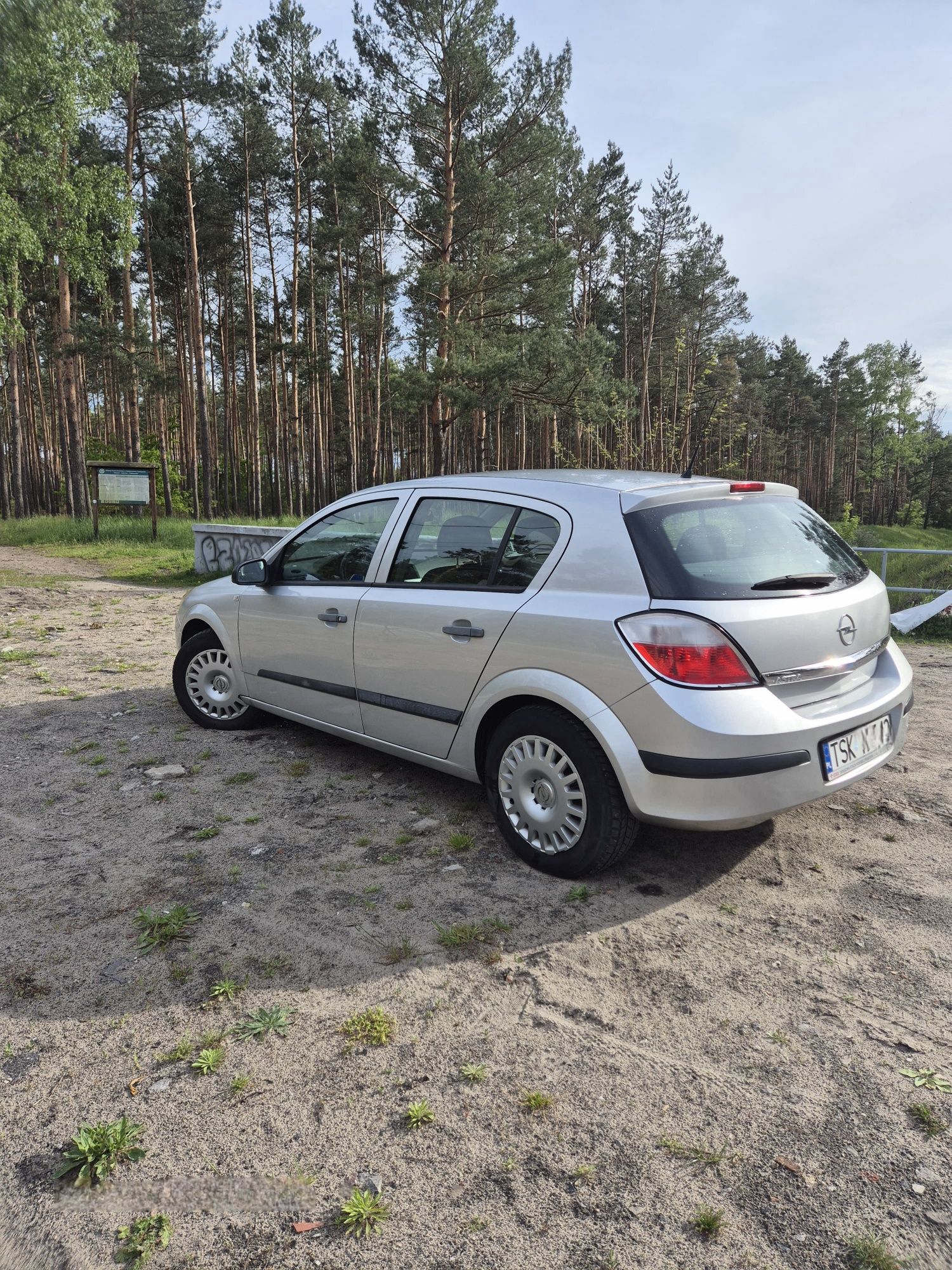 Opel Astra H 1,4 2004 Hak