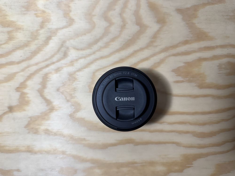 Mirrorless CANON EOS RP