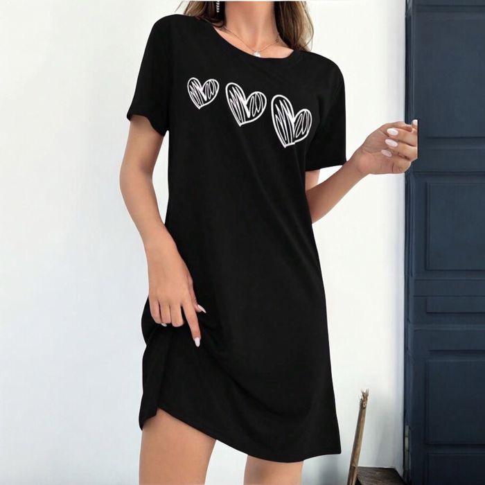 Жіночка туніка з сердечками