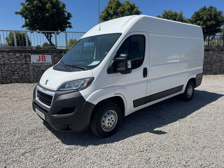 Peugeot Boxer 2.2 BlueHDi 330 L2H2 Premium