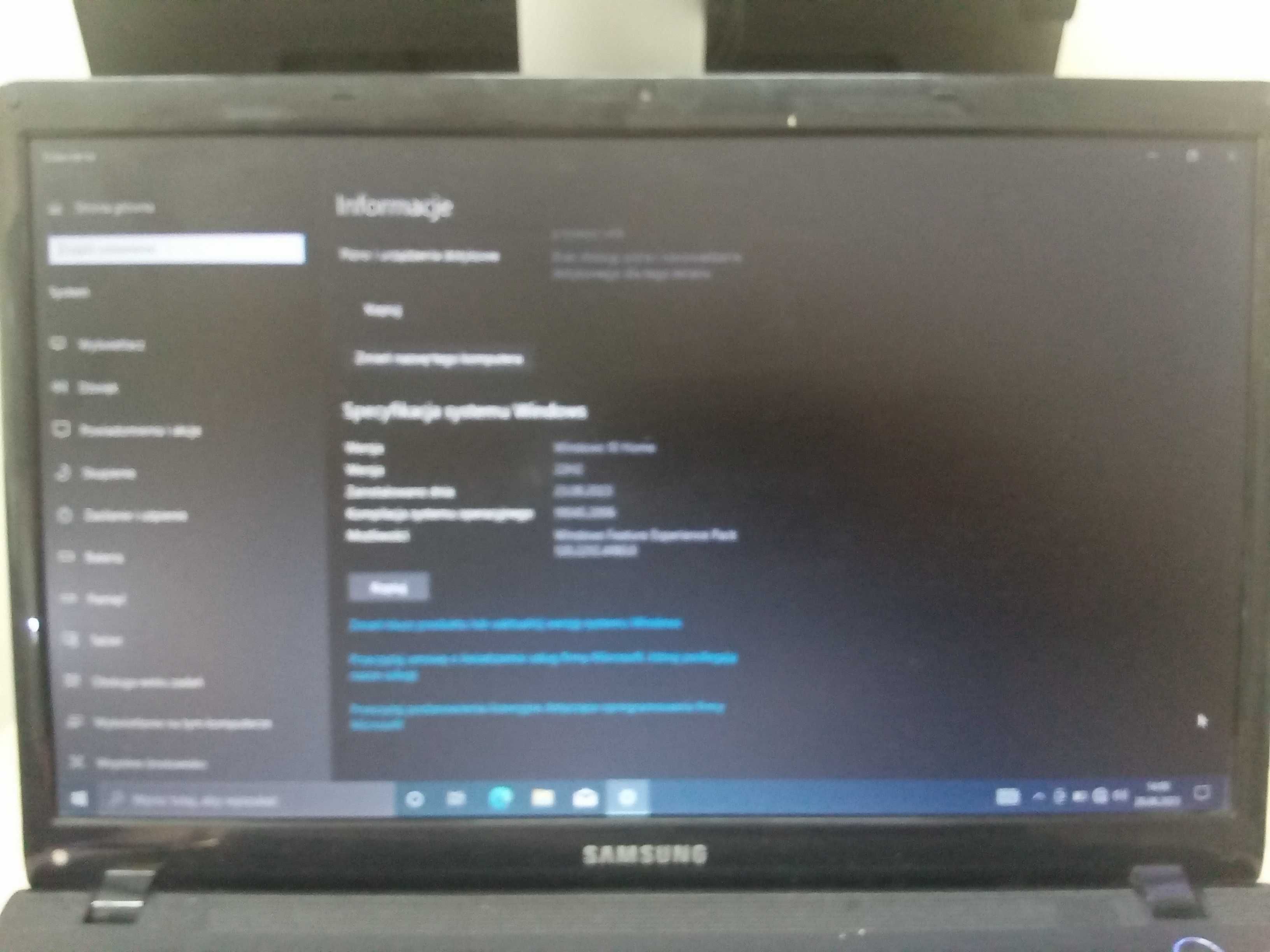 laptop SAMSUNG (Seria 3) NP300E5C-S03PL