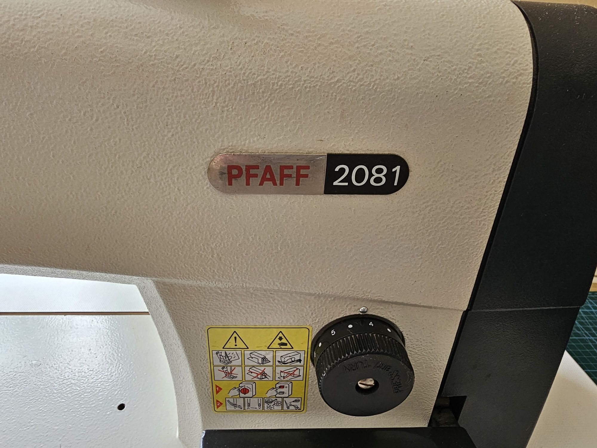 Maszyna szwalnicza Pfaff 2081 stębnówka