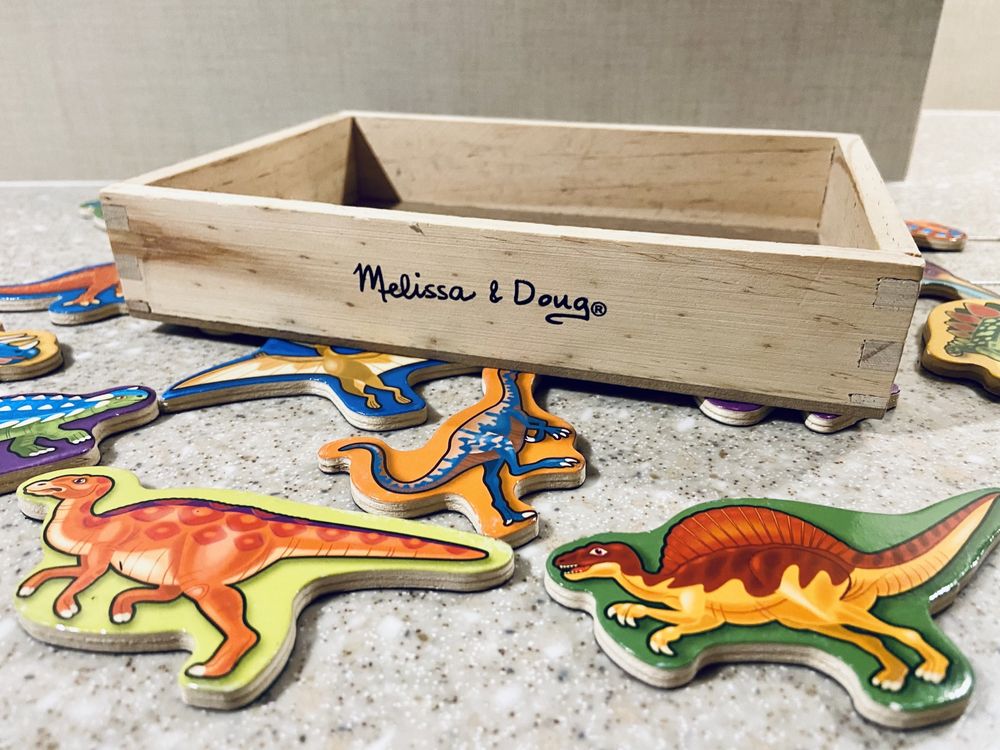 Drewniane dinozaury zabawka dla dzieci magnesy Melissa Doug