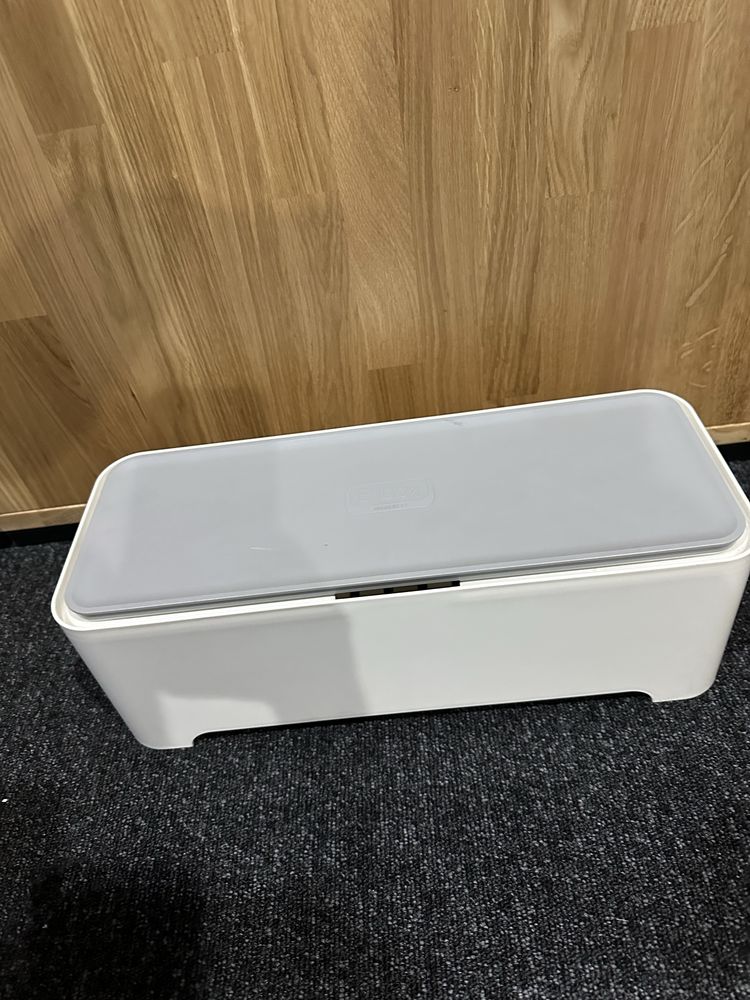 E-box na kable biały