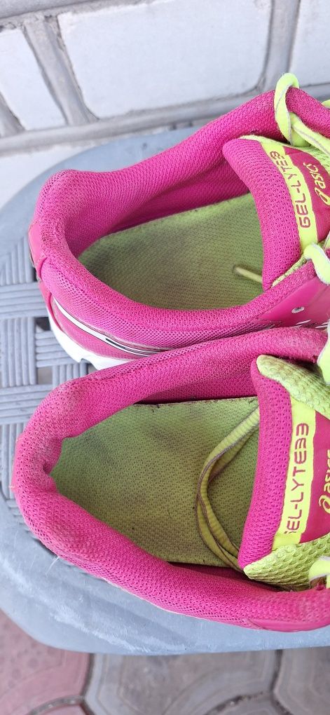 Asics кроссовки оригинальные 41 раз