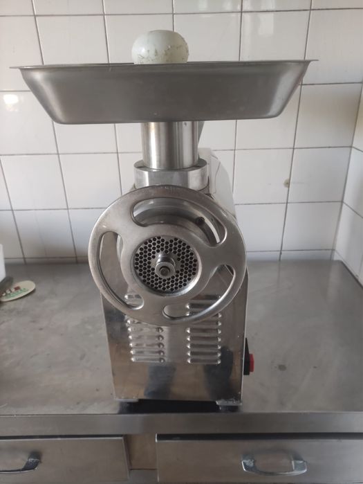 Maquina de Picar Carne Tomada Trifasica