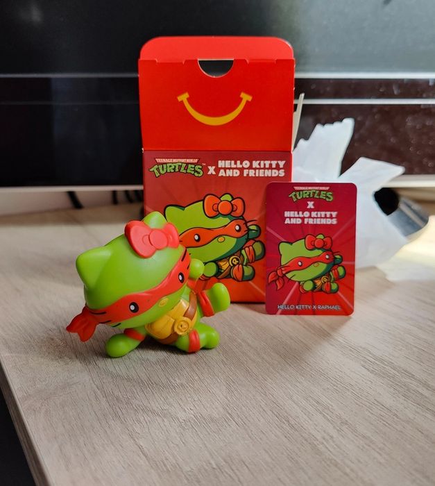 Figura Hello Kitty x Raphael | TMNT x Hello Kitty&Friends | McDonald's