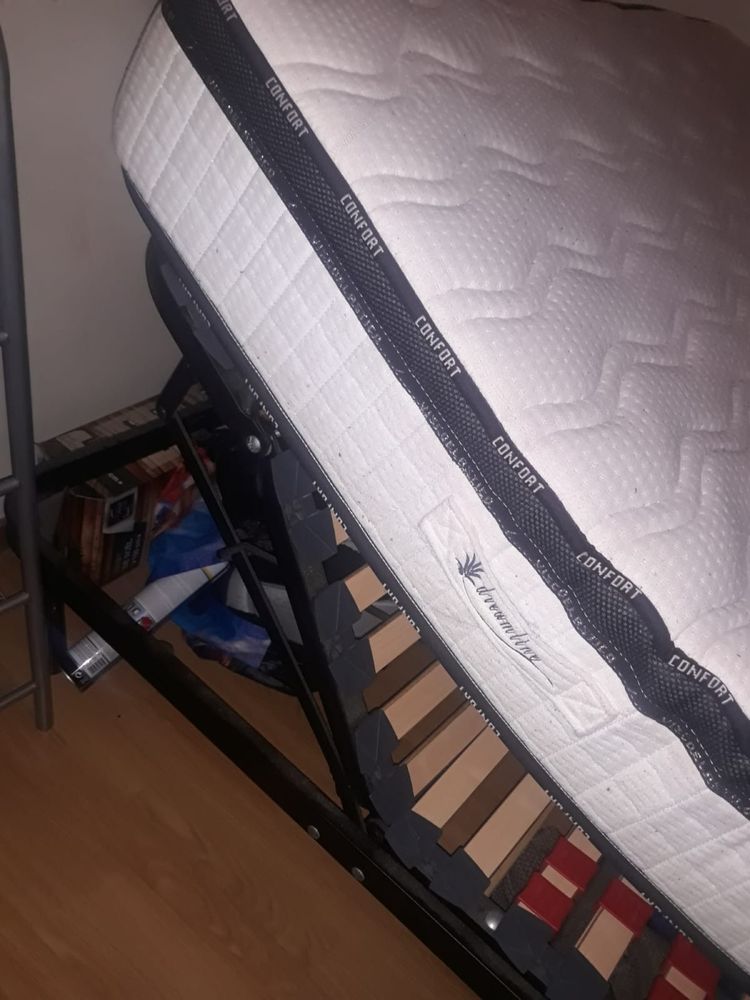 Cama de casal articulada elétrica com comando