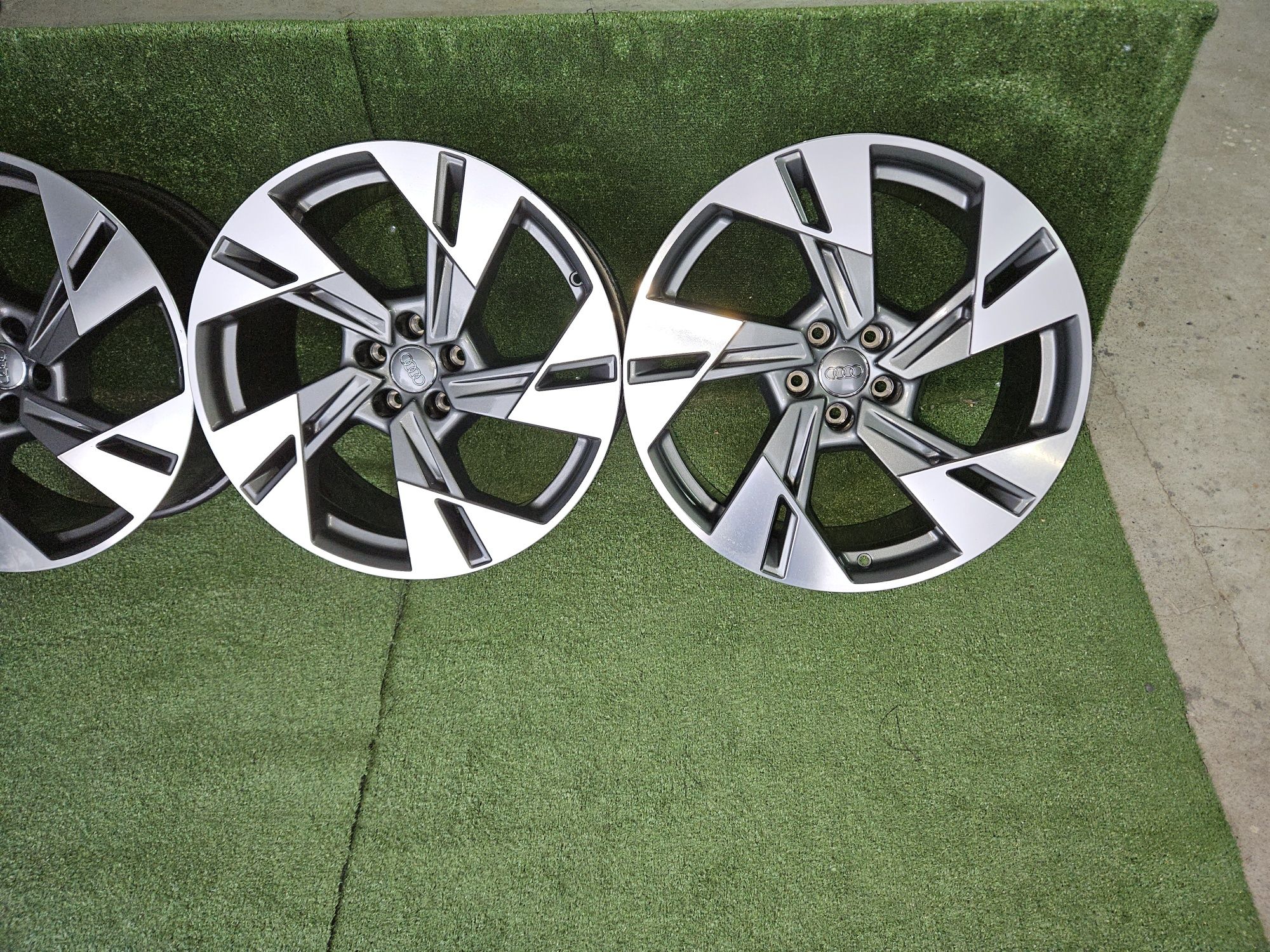 Sprzedam Alufelgi Orginalne Audi 5x112 20  A4 A5 A6 A7 A8 Q5 Q7 Q8