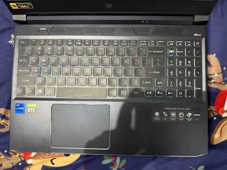 Laptop Acer Predator Helios 300 i7-11800H 16 GB 1 TB SSD RTX 3060 15'6