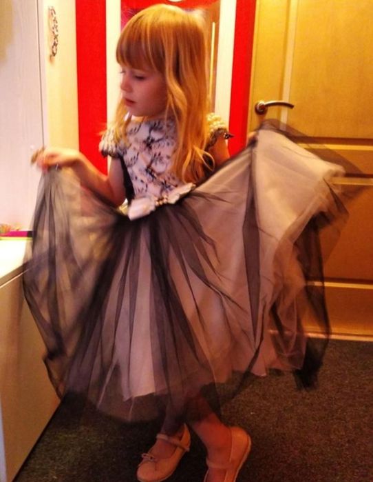 Сукня святкова дівчинці 5-6-7 років плаття