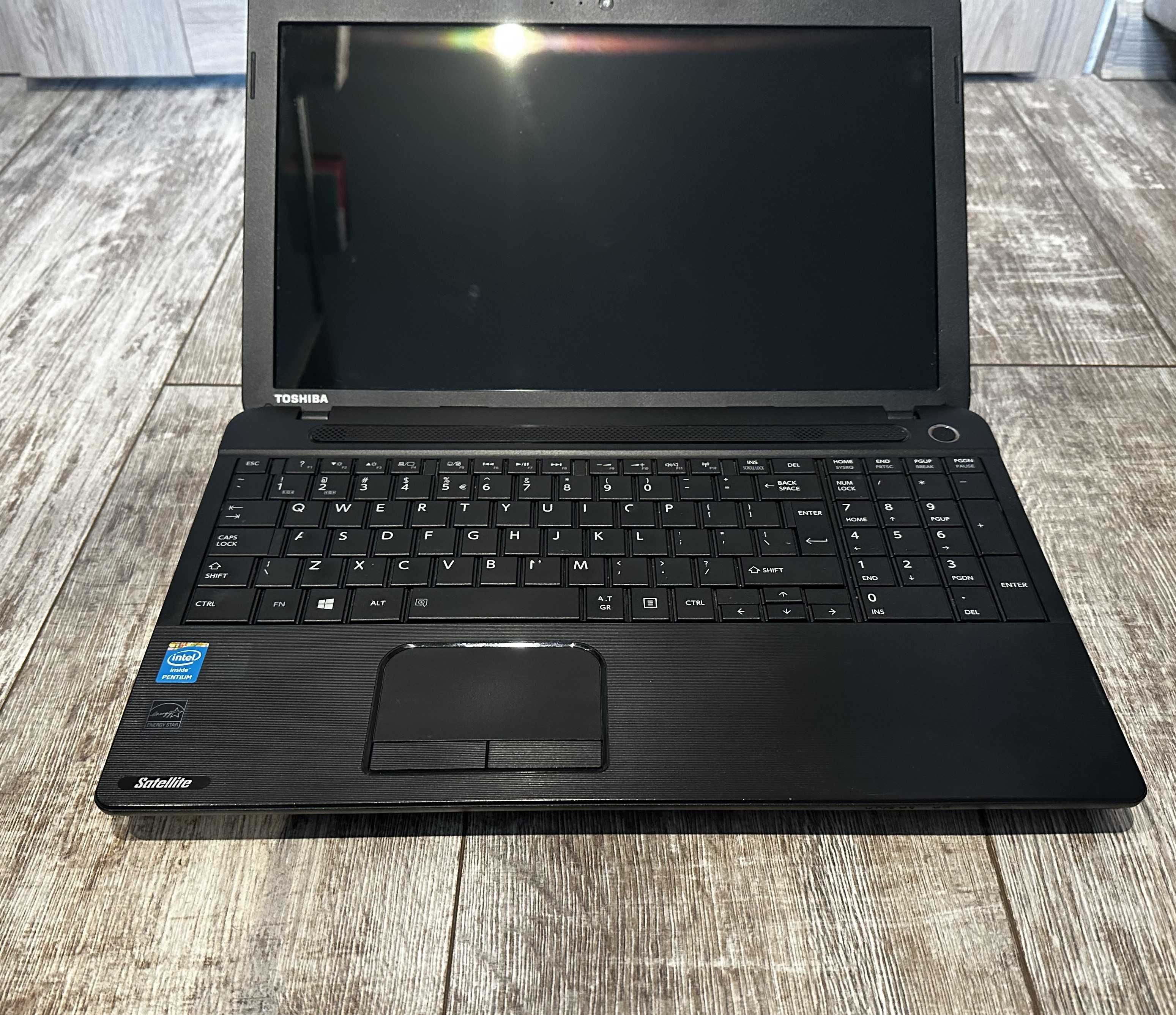 Laptop Toshiba C50 15,6"  windows 10,  8GB ram