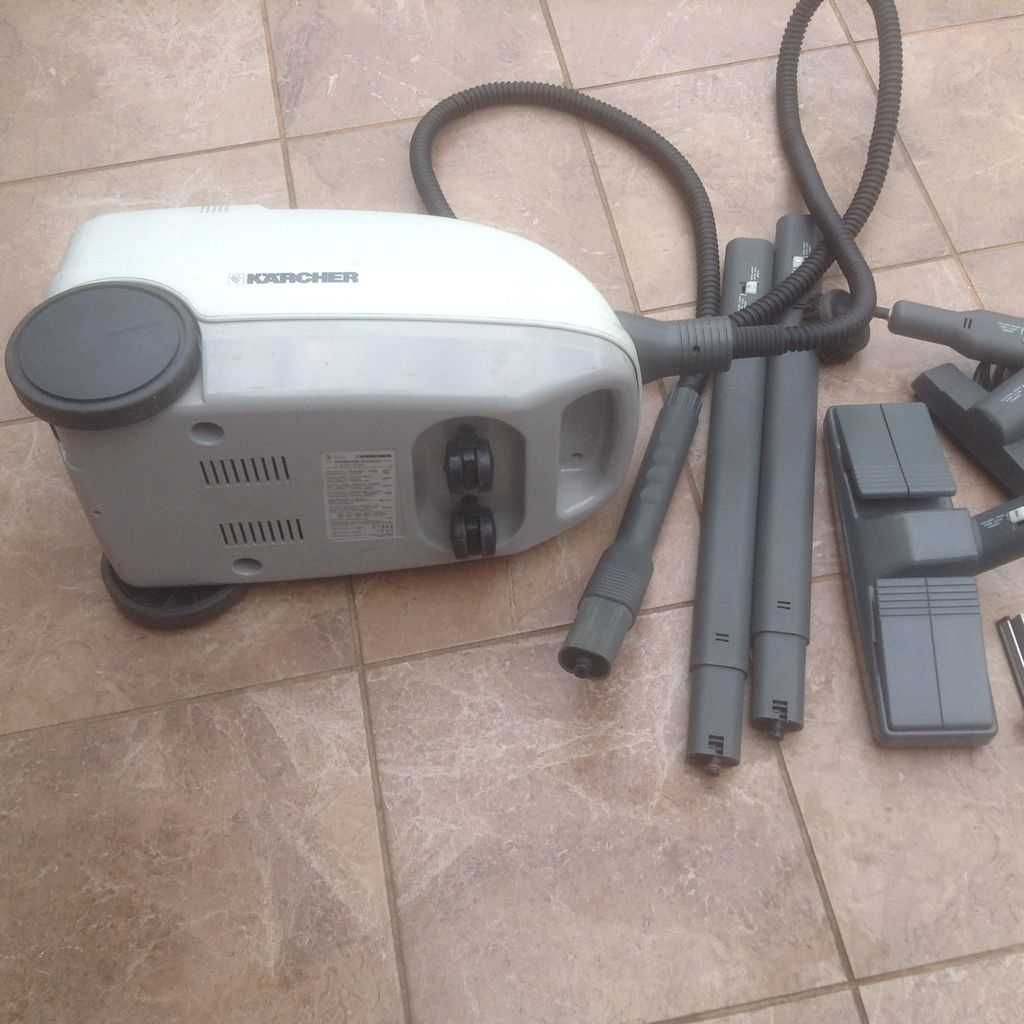 KARCHER Vaporapid- parowacz do czyszczenia dywanów i mycia okien.