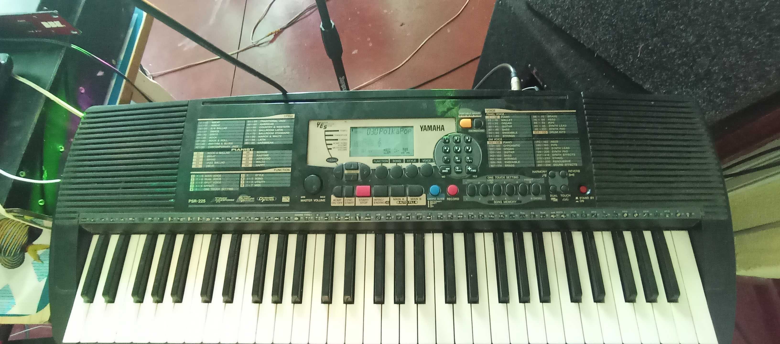 Продам синтезатори Yamaha psr 225. Bravis kv-930