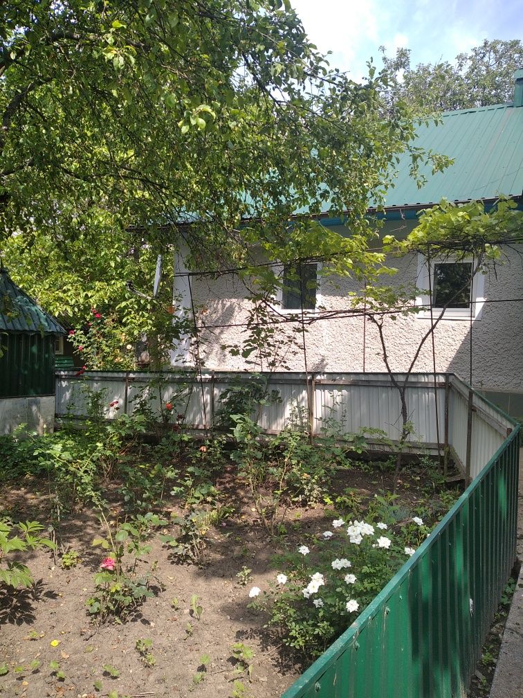 Житловий будинок в с, Яруга