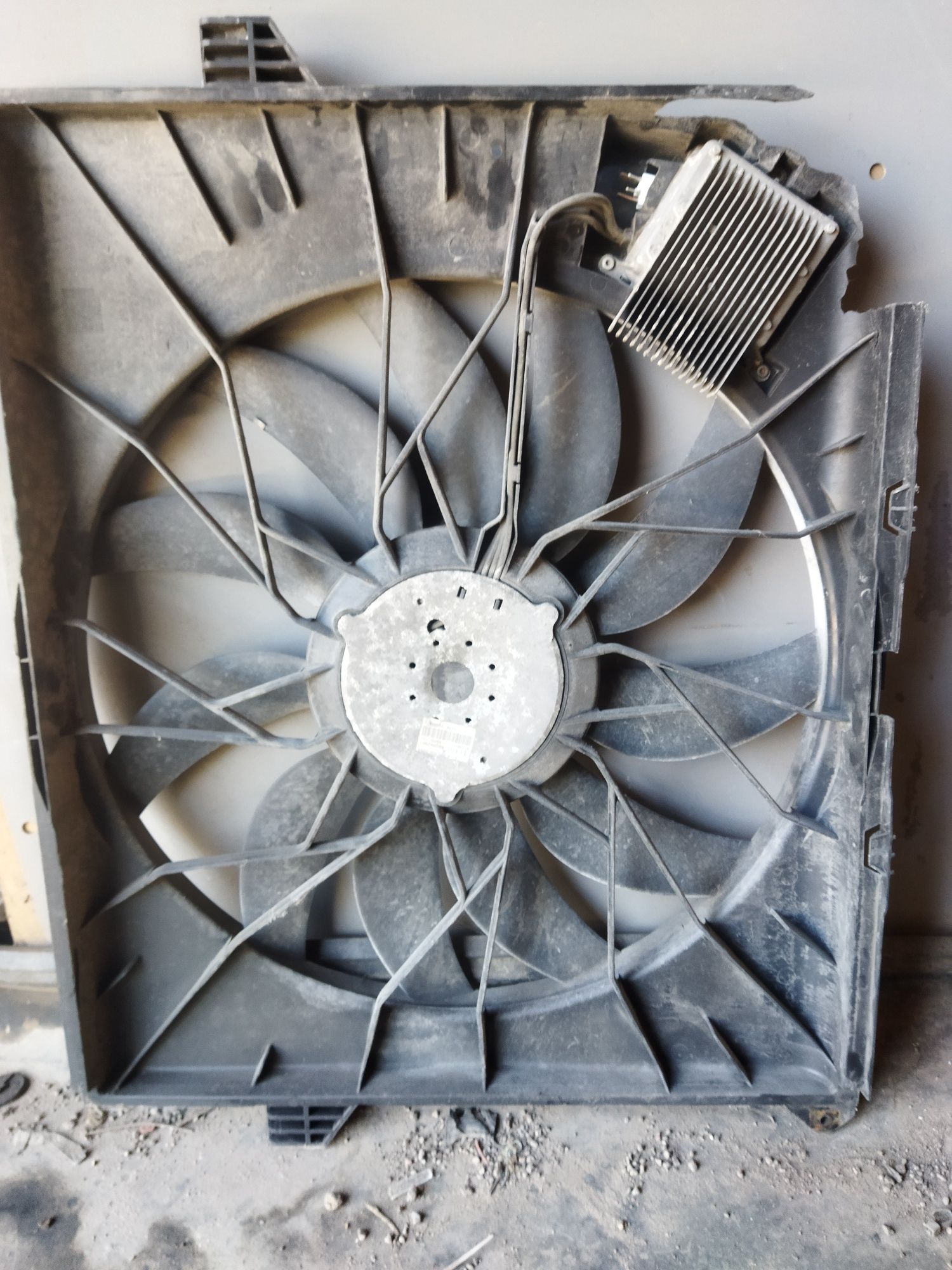 Мерседес МЛ 3.0 d вентилятор радіатора, вентилятор печки, дросельна за