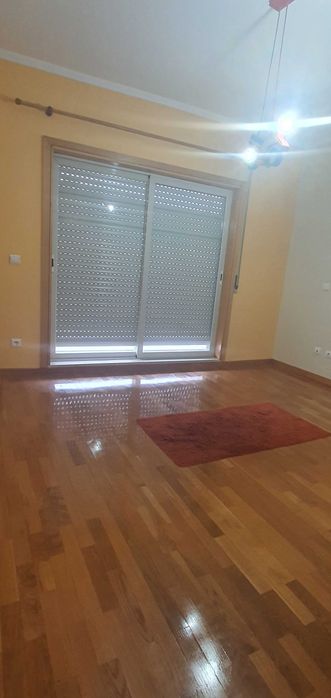 Vende se T2 - S.Félix da Marinha