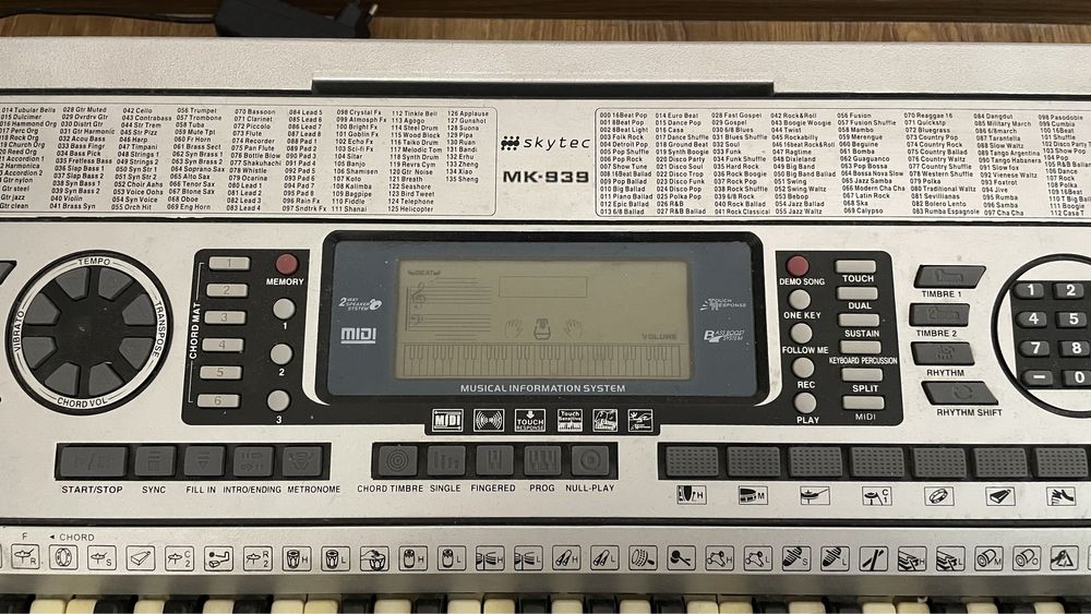Синтезатор skytec mk 939