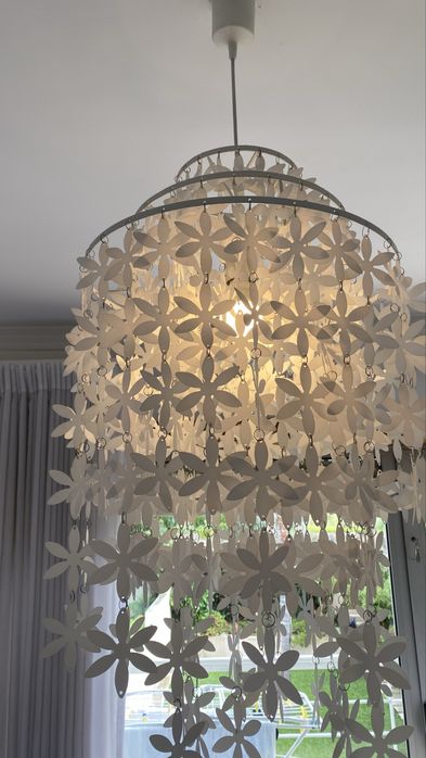 Candeeiro de teto branco