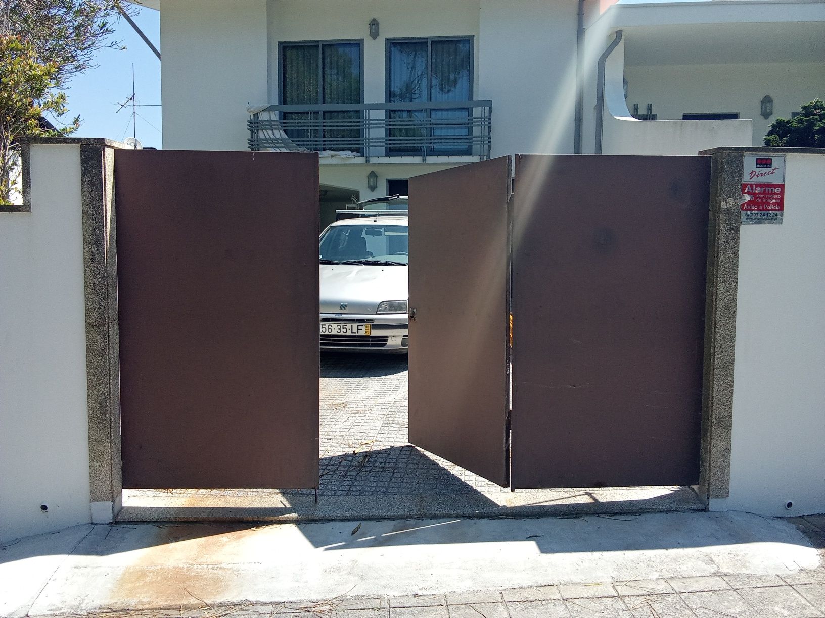 Portão 3 folhas bom estado