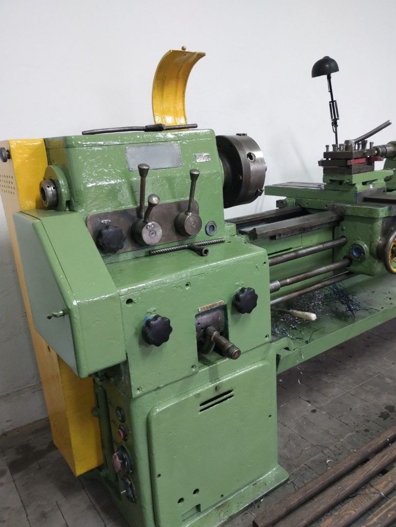 Tokarka model TUE 40