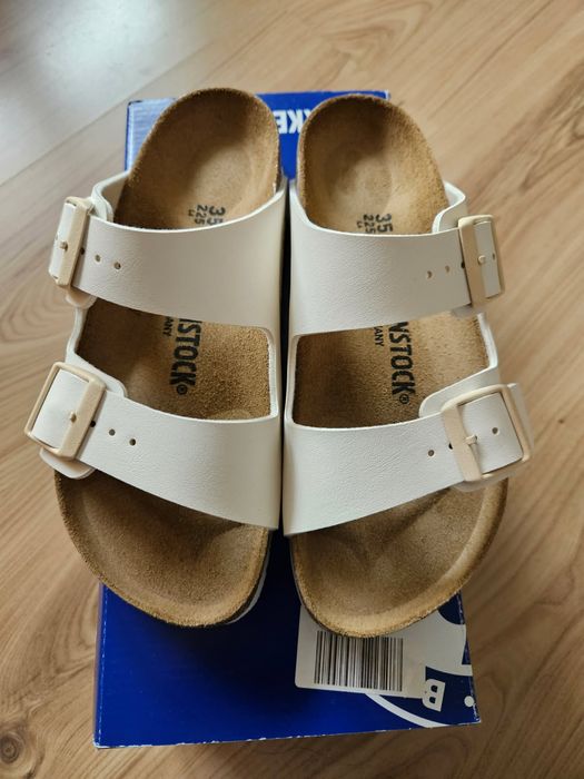 Klapki BIRKENSTOCK Arizona eggshell
Brak opinii