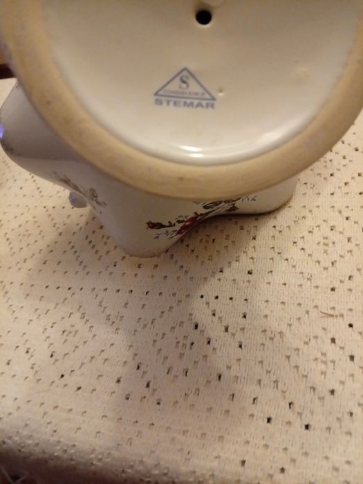 Piękny koszyczek i talerz