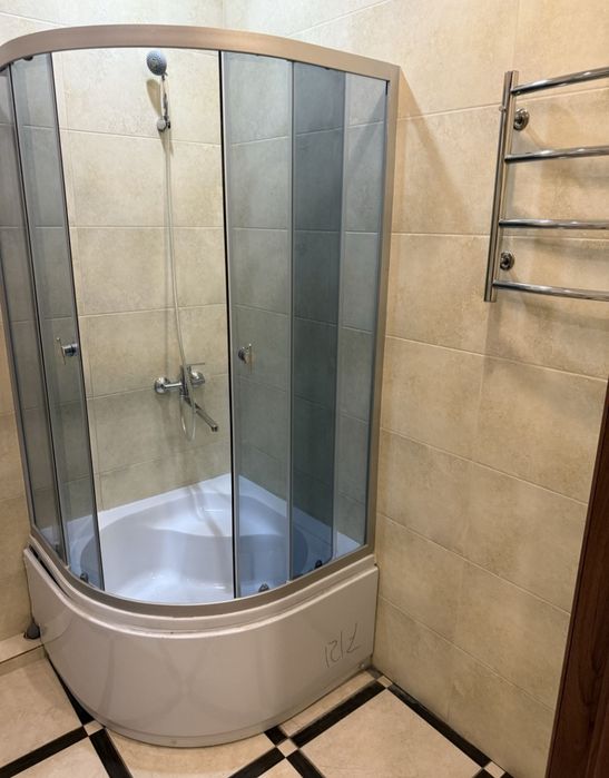 Сдам 1-комнатную квартиру м.Защитников Украины