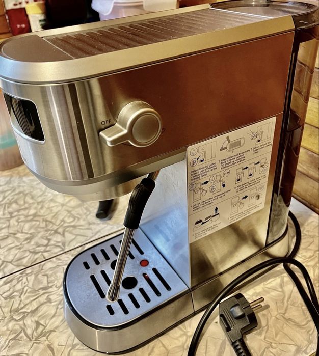 Кавоварка ріжкова Electrolux E6EC1-6ST