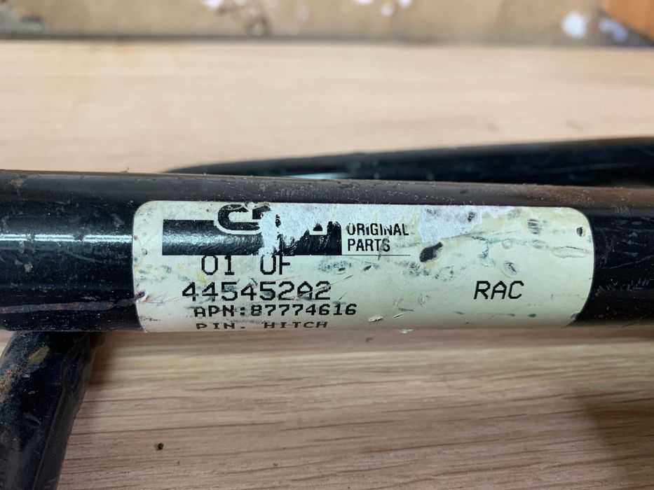 Палець причіпного пристрою 32мм 445452A2