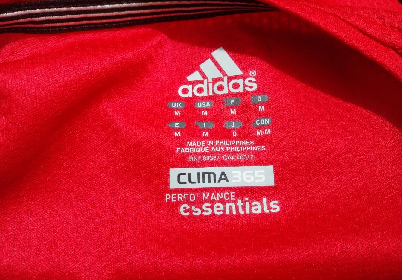 Оригінал нова чоловіча спортивна футболка Adidas