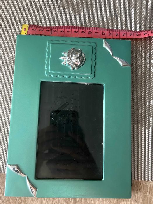 Ramka na zdjęcia zielona ozdobna ze srebrną różą