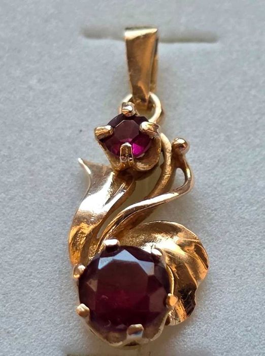 Złota stara zawieszka z rubinami 1,35 gr.pr.583– przepiękna !