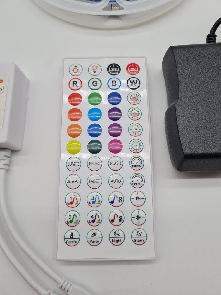 Taśma LED RGB 20m Pilot Aplikacja Bluetooth typ 5050