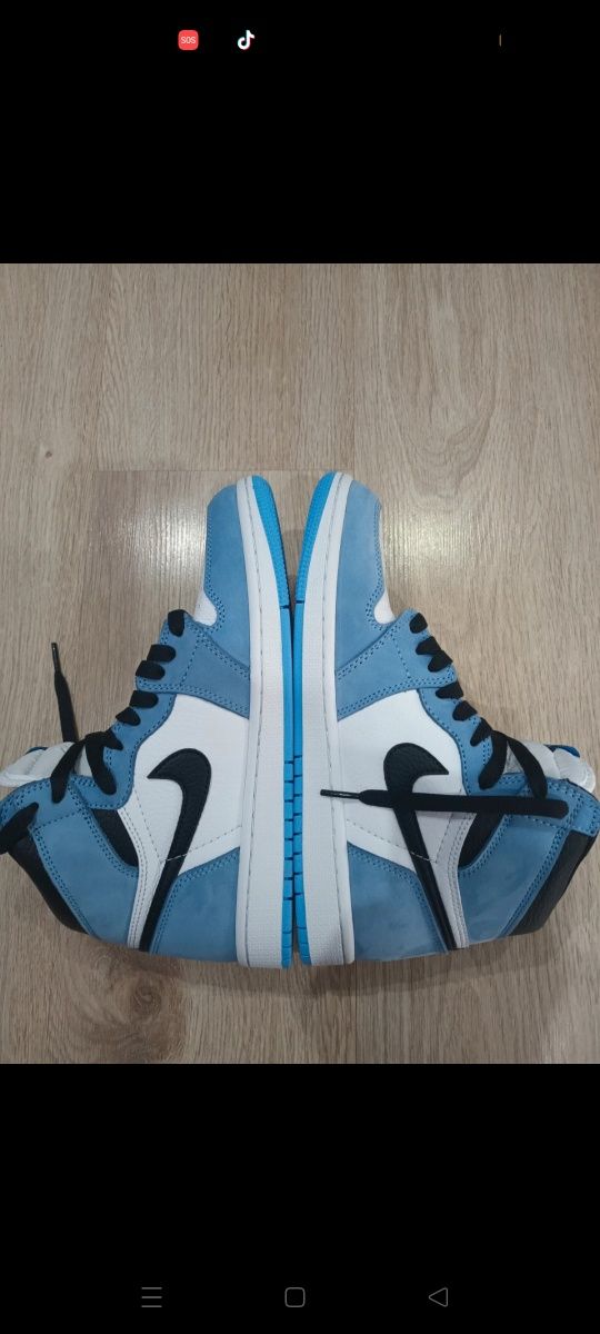 Jordan 1 university blue