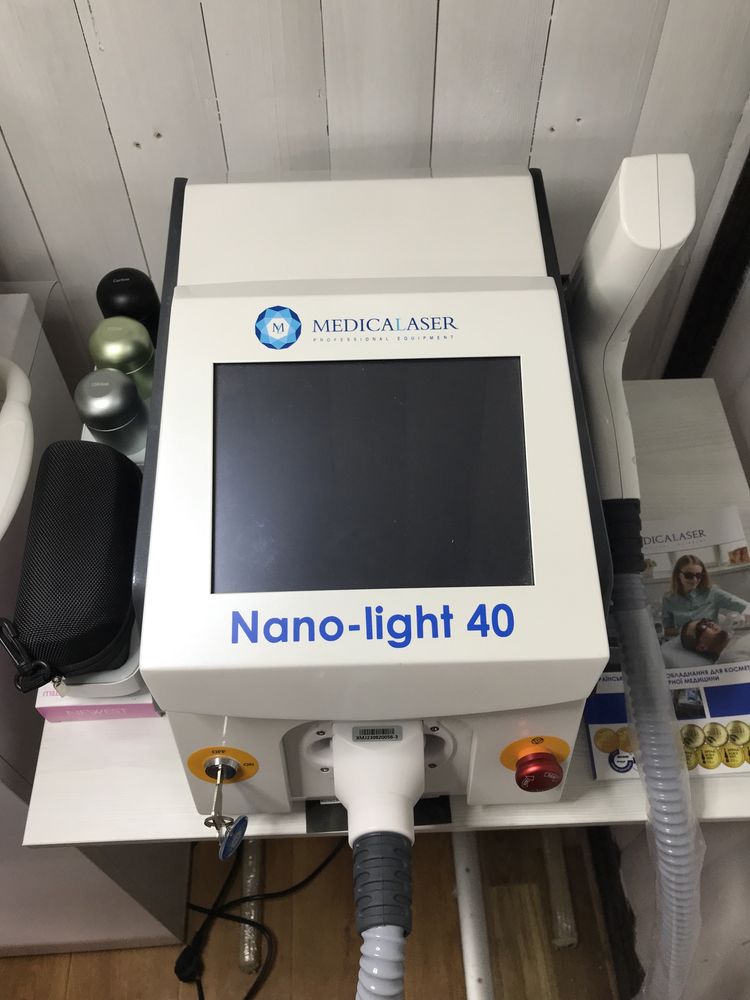 Неодимовий лазер для видалення татуювань Nano-Light 40