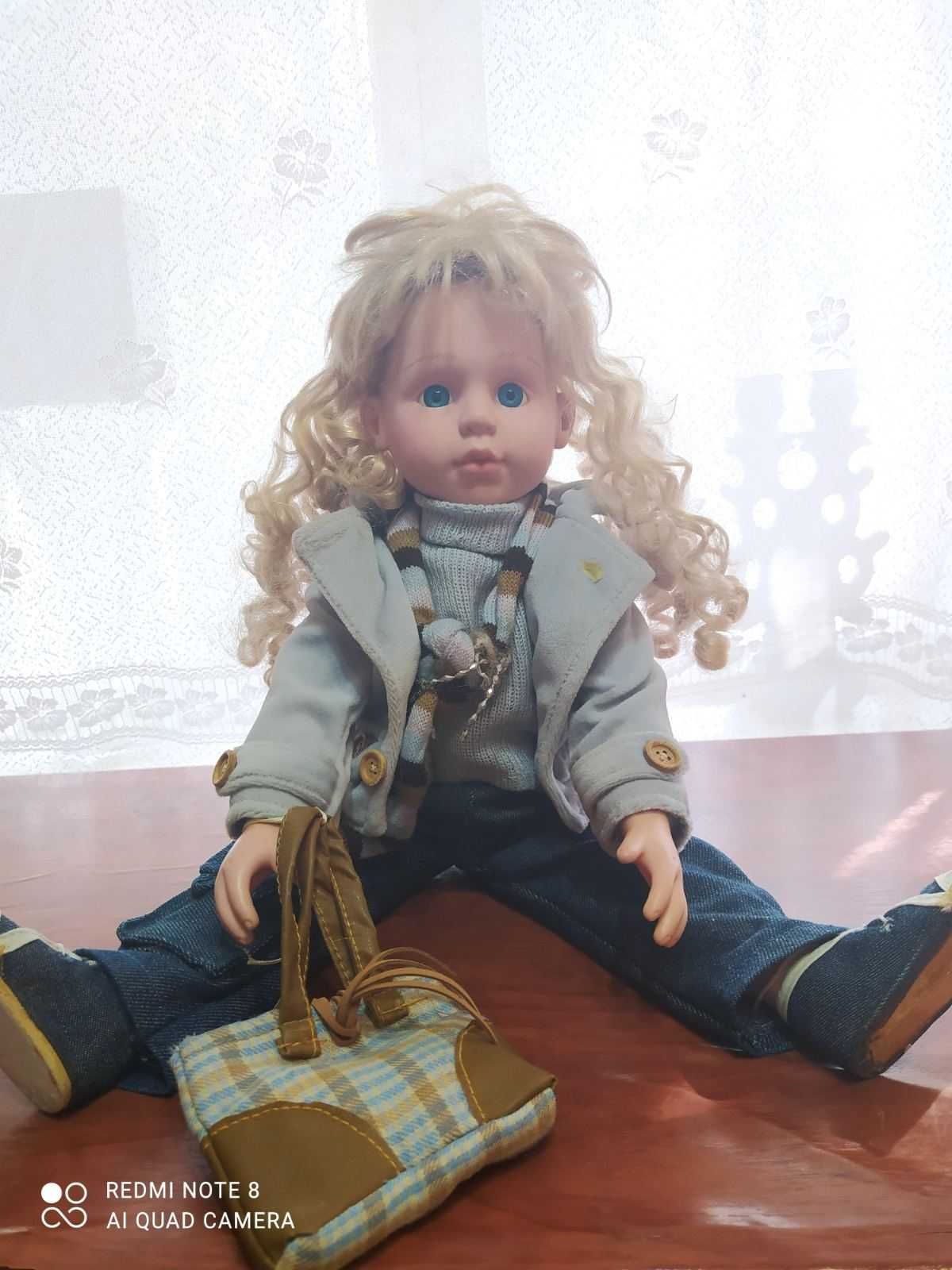 Коллекционная кукла